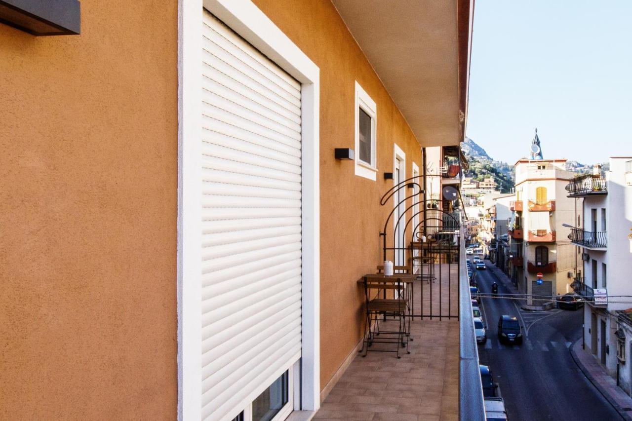 Le Tre More Giardini Naxos Εξωτερικό φωτογραφία