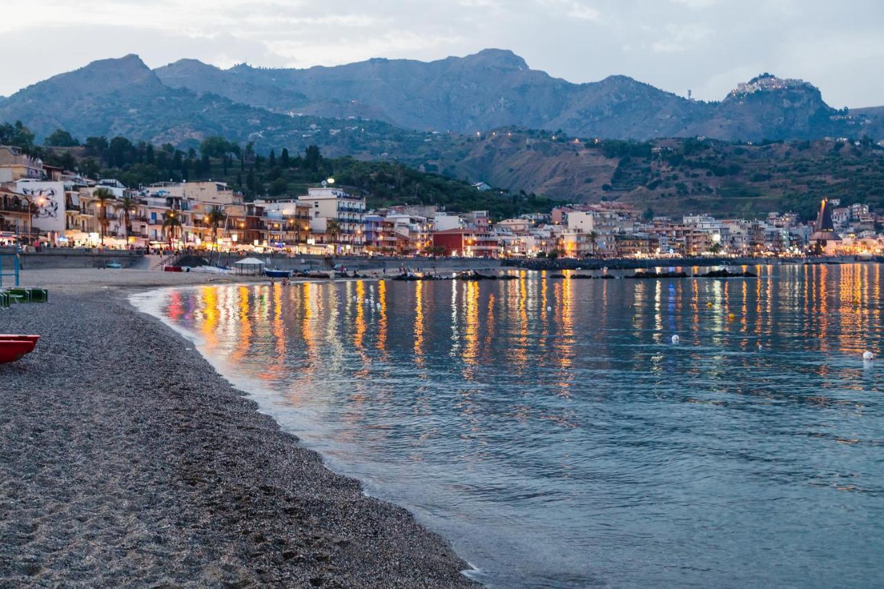 Le Tre More Giardini Naxos Εξωτερικό φωτογραφία