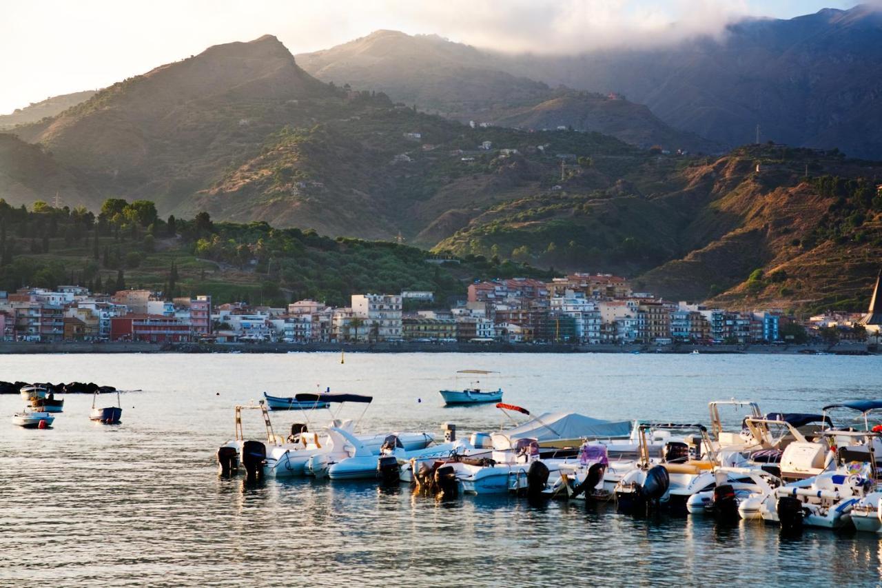 Le Tre More Giardini Naxos Εξωτερικό φωτογραφία